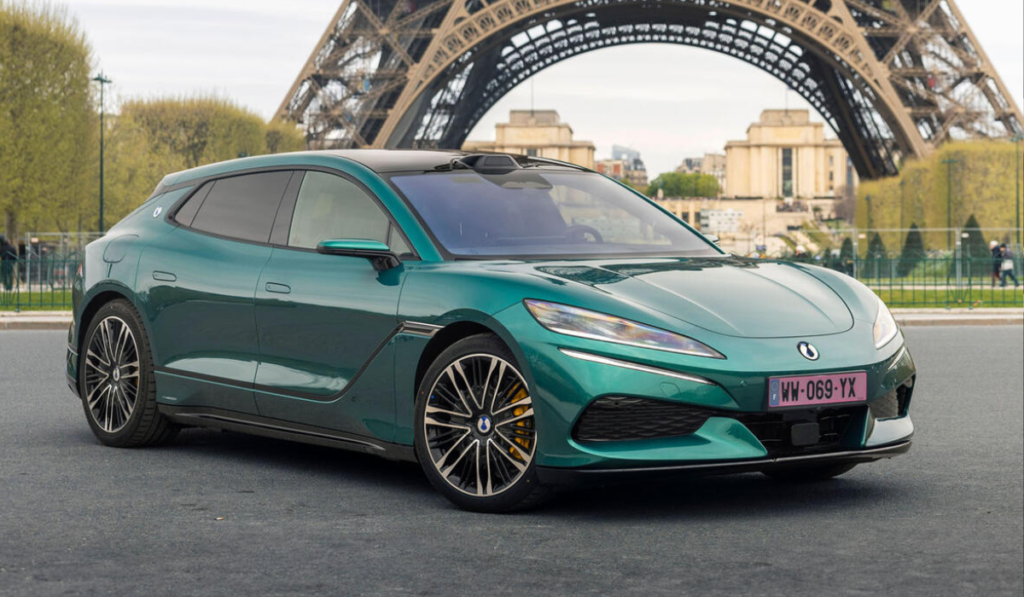 BYD Unveils Ultra-Fast 1500kW EV